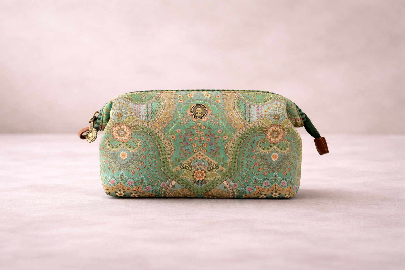 BEAUTY CASE PIP STUDIO